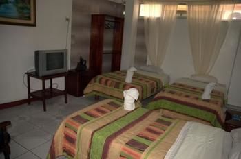 Hotel Salinas 푸에르토아요라 외부 사진